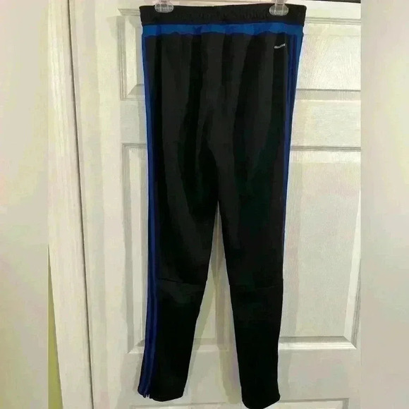 Adidas sweatpants size Medium - Picture 9 of 10